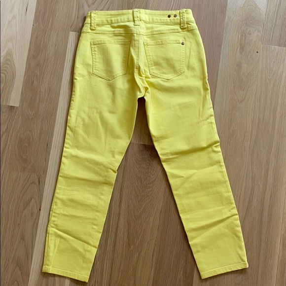 Jeans - Picture 3 of 4